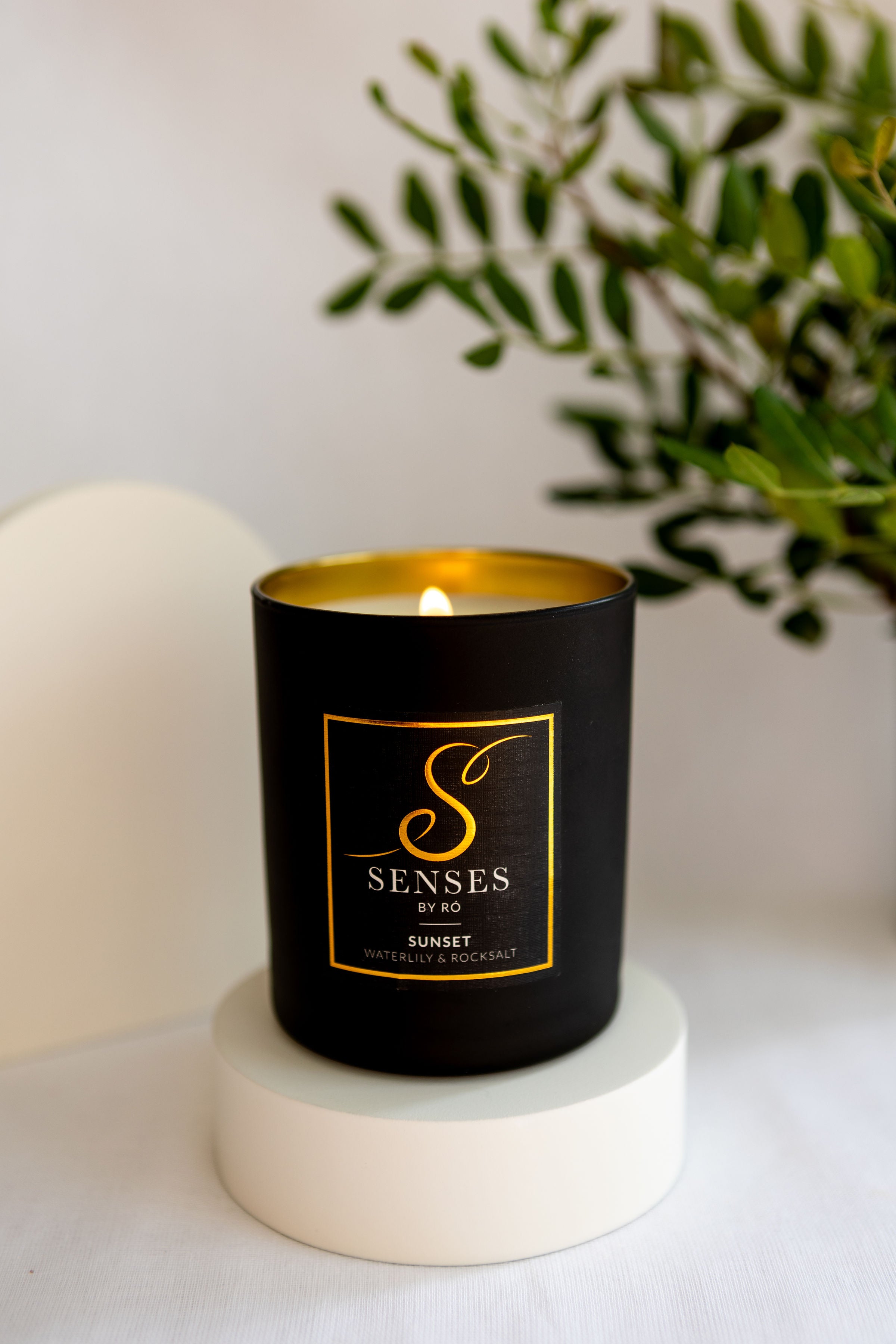 SUNSET Candle - Waterlily & Rocksalt